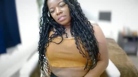 Amoya online show from 13, 10, 2025