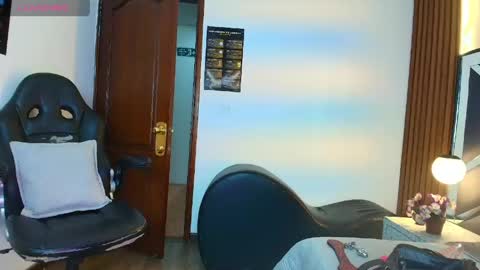 Snapshot of ambaross chatting on 30, 4, 2026 Ambar Ross online show from 30, 4, 2026