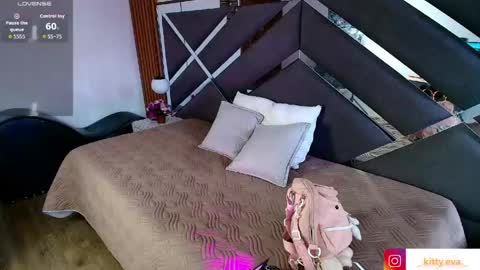 Snapshot of ambaross chatting on 26, 5, 2026 Ambar Ross online show from 26, 5, 2026