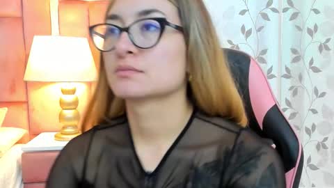 AmbarSantany  online show from 8, 2, 2026