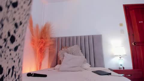 Amber Davis online show from 20, 1, 2025