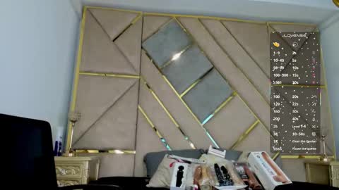 Amber  online show from 9, 9, 2025