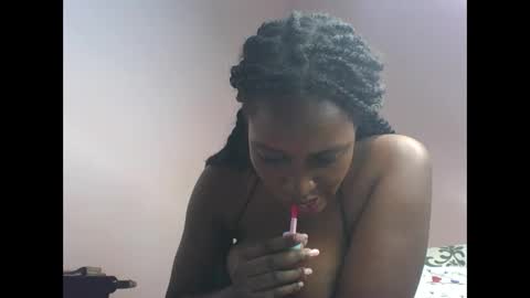 amber_cutie2 online show from 13, 4, 2026