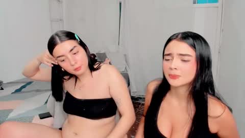 Snapshot of amber_landy1 chatting on 1, 2, 2025 amber online show from 1, 2, 2025