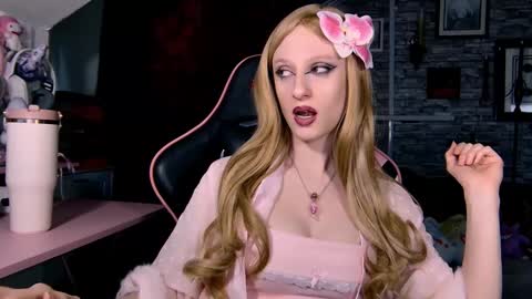 DEMONESS AMBER 666 online show from 6, 3, 2026