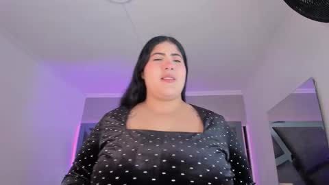 Snapshot of amberinihoffman chatting on 8, 10, 2025 Amber online show from 8, 10, 2025