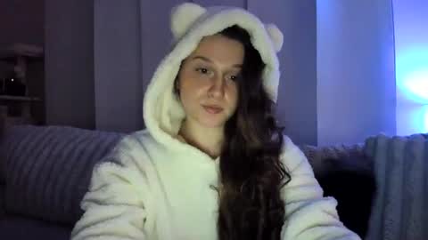 amberkinsley online show from 5, 1, 2025