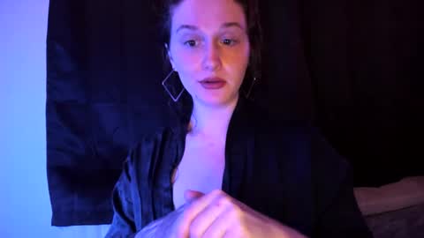 amberkinsley online show from 5, 10, 2025