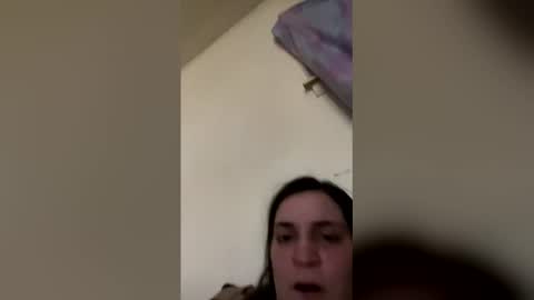 amberkni online show from 5, 3, 2026