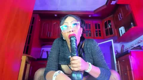   online show from 8, 3, 2025