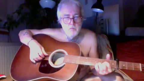 Snapshot of amberr11 chatting on 17, 11, 2025 Amberr11 online show from 17, 11, 2025