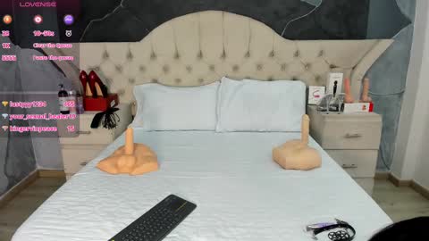 Snapshot of amberrgrey_ chatting on 20, 9, 2025 Amber Grey online show from 20, 9, 2025