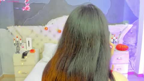 Snapshot of amberrgrey_ chatting on 16, 10, 2025 Amber Grey online show from 16, 10, 2025