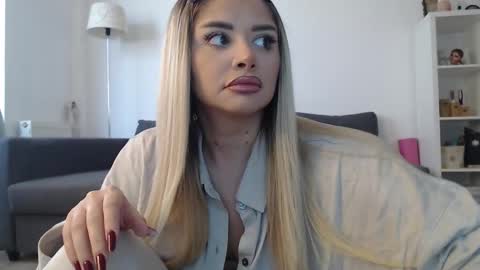 Amberseyes online show from 19, 9, 2025