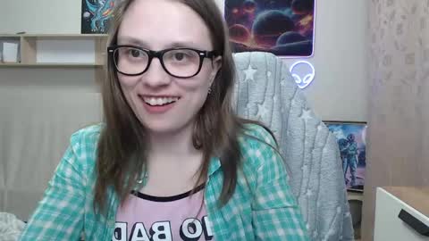 Snapshot of ambersimard chatting on 19, 4, 2026 Amber online show from 19, 4, 2026