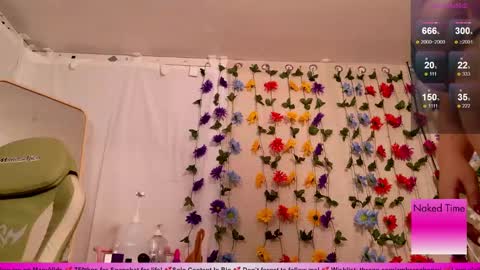 Amber Honey  online show from 3, 11, 2025