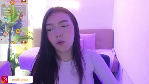 Snapshot of ameelia_tay chatting on 29, 10, 2025 AMELIA online show from 29, 10, 2025