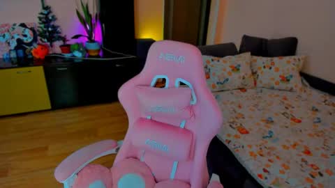 Snapshot of ameli_moon chatting on 4, 5, 2026 Eileen online show from 4, 5, 2026