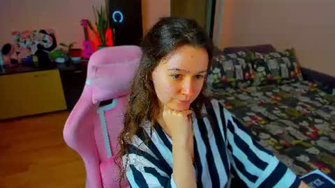Snapshot of ameli_moon chatting on 26, 7, 2026 Eileen online show from 26, 7, 2026
