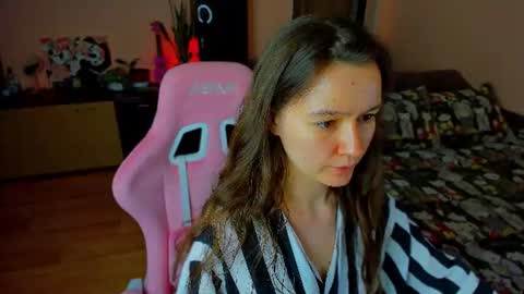 Snapshot of ameli_moon chatting on 27, 7, 2026 Eileen online show from 27, 7, 2026