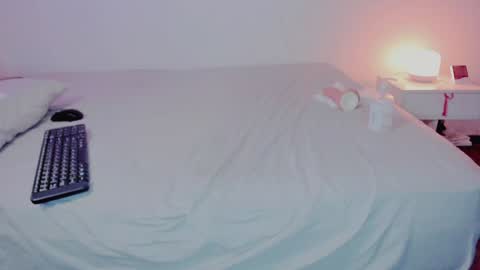 Amelia Hot online show from 8, 12, 2024
