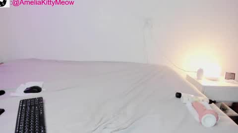 Amelia Hot online show from 23, 9, 2025
