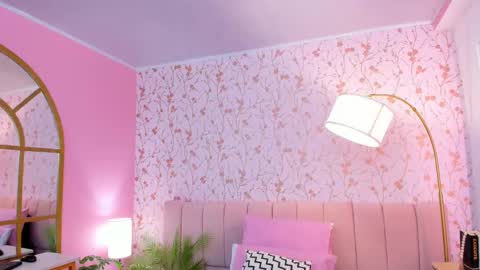 Amelia Adams online show from 23, 2, 2025