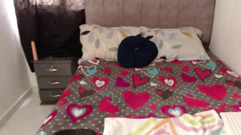 girl exsotic online show from 10, 2, 2025