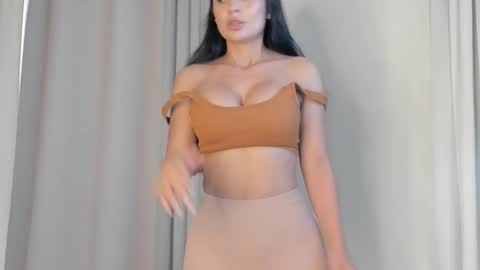 Snapshot of ameliajones_1 chatting on 10, 11, 2025 Ameliajones online show from 10, 11, 2025