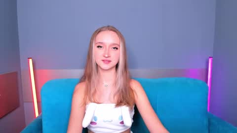 Snapshot of ameliawise chatting on 5, 1, 2025 ameliawise online show from 5, 1, 2025