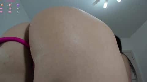 Snapshot of amelie_25 chatting on 20, 11, 2025 amelie_25 online show from 20, 11, 2025