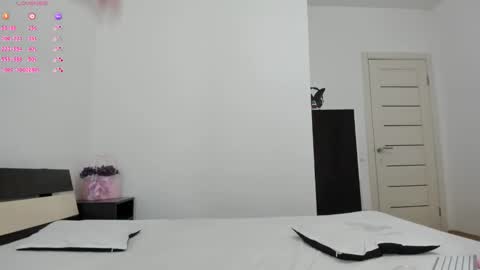 Snapshot of amelie_25 chatting on 3, 12, 2025 amelie_25 online show from 3, 12, 2025