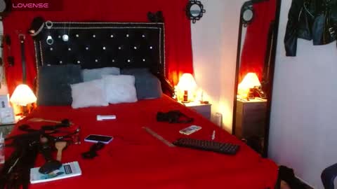 amelie__martinez online show from 13, 9, 2025