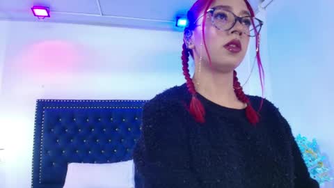 Snapshot of amelie_adamsx chatting on 16, 4, 2026 Amelie online show from 16, 4, 2026