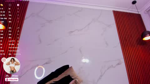 Snapshot of amelie_leigh chatting on 29, 1, 2025 Alejandra online show from 29, 1, 2025