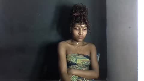 amelisy20005 online show from 21, 4, 2026