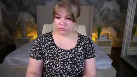 Snapshot of amellywhite chatting on 24, 6, 2026 Alina online show from 24, 6, 2026