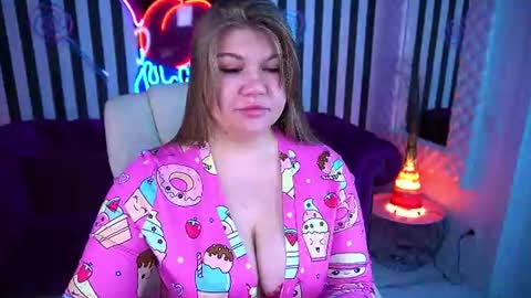 Snapshot of amellywhite chatting on 15, 7, 2026 Alina online show from 15, 7, 2026