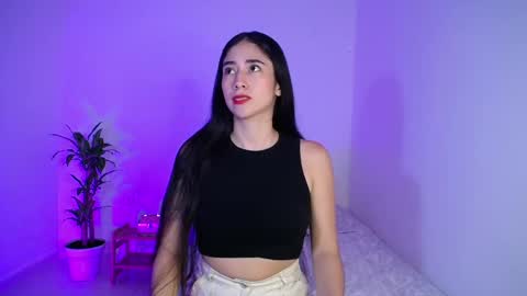 Snapshot of amelycaro chatting on 5, 2, 2025 Amely  online show from 5, 2, 2025