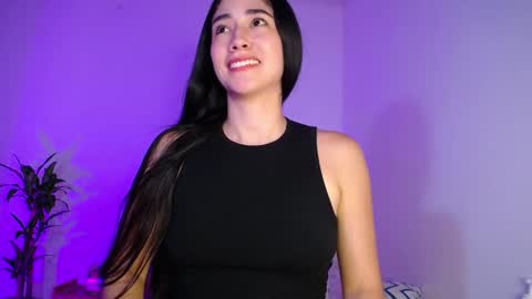 Snapshot of amelycaro chatting on 5, 2, 2025 Amely  online show from 5, 2, 2025