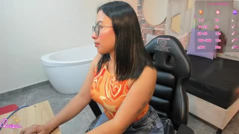 Snapshot of amhira_tay chatting on 11, 5, 2026 amhira_tay online show from 11, 5, 2026