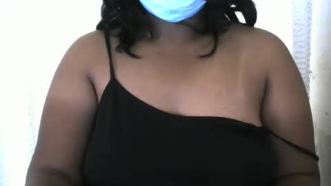 Snapshot of amichouu chatting on 15, 12, 2025 amichouu online show from 15, 12, 2025