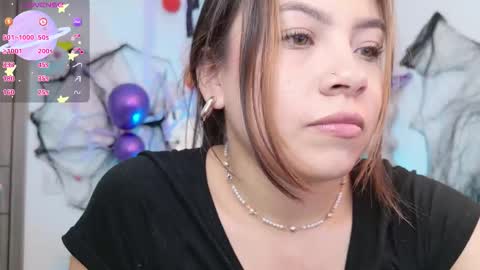Snapshot of amicuper chatting on 11, 10, 2025 Amy online show from 11, 10, 2025