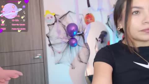Snapshot of amicuper chatting on 15, 10, 2025 Amy online show from 15, 10, 2025