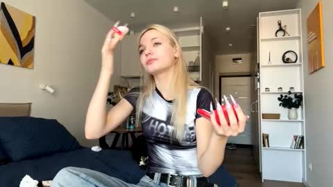 Snapshot of amiefetty chatting on 7, 10, 2025 Iveta online show from 7, 10, 2025