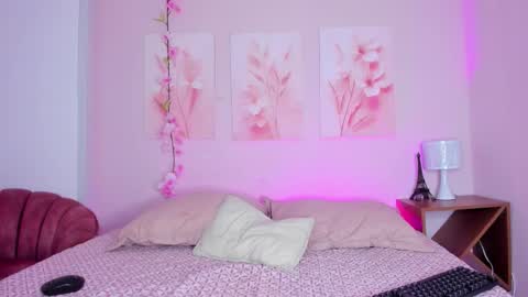 AmiiClark  online show from 2, 3, 2026