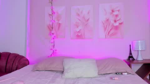 AmiiClark  online show from 14, 3, 2026