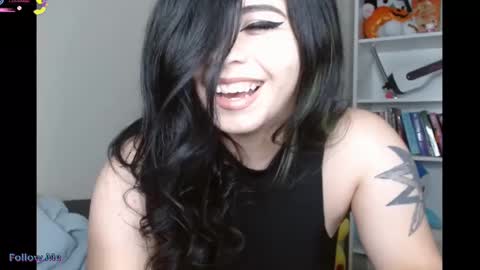 Snapshot of amilustxx chatting on 2, 10, 2025 amilust online show from 2, 10, 2025