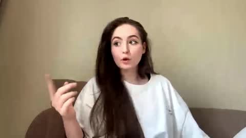 Emily Carter online show from 21, 4, 2026