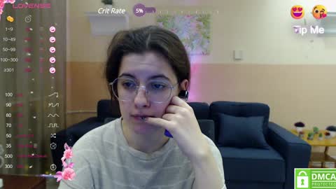 Snapshot of aminabeatris chatting on 8, 1, 2025 Amina online show from 8, 1, 2025
